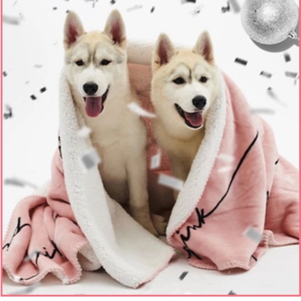 PINK VICTORIA SECRET Sherpa Throw/Blanket 50”x 60”